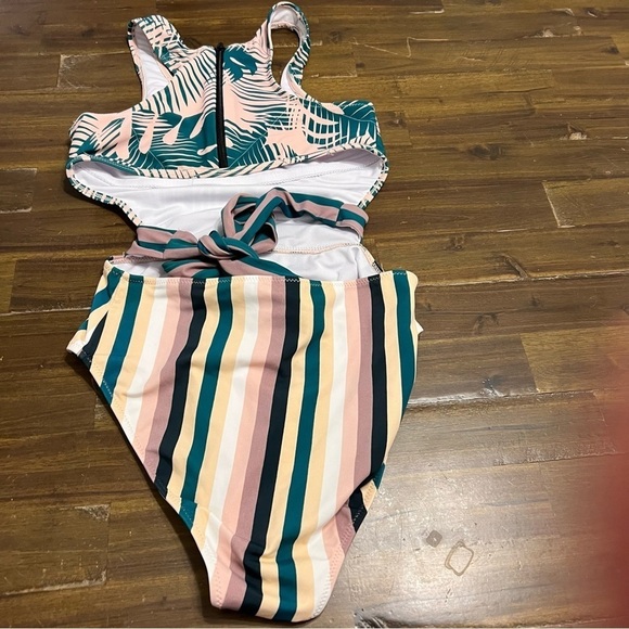 Cupshe Miss U Green One Piece Tropical Leaves Stripes Zipper Back Tie Small - Picture 7 of 9